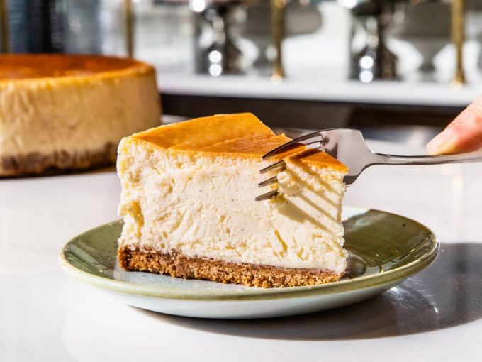 Bánh cheesecake cổ điển phong cách New York
