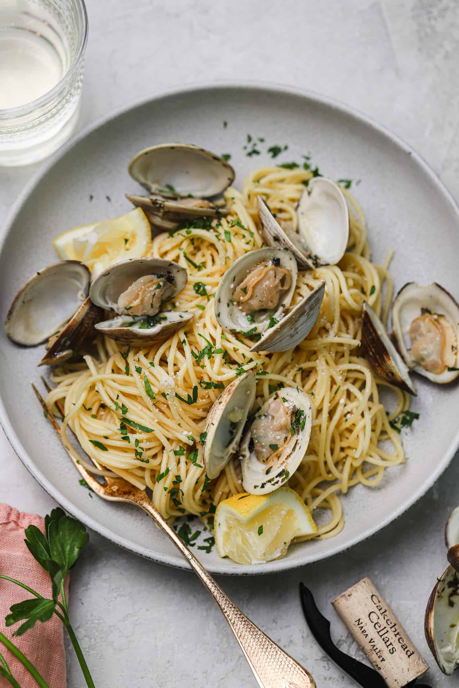 Spaghetti with nghêu - Spaghetti alle vongole - Minacookie